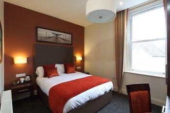 Chalfield Manor Boutique Hotel Bournemouth Esterno foto